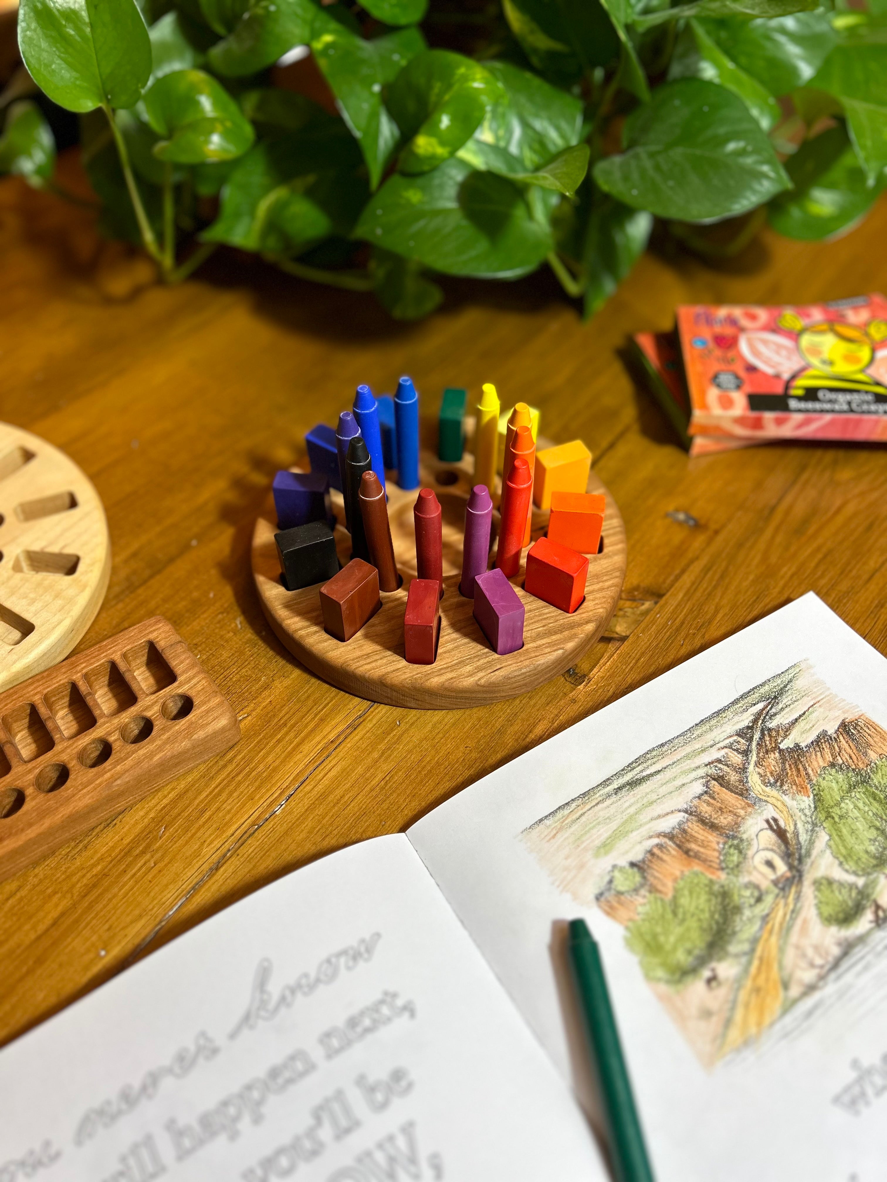 Wooden Crayon Holder - Circle